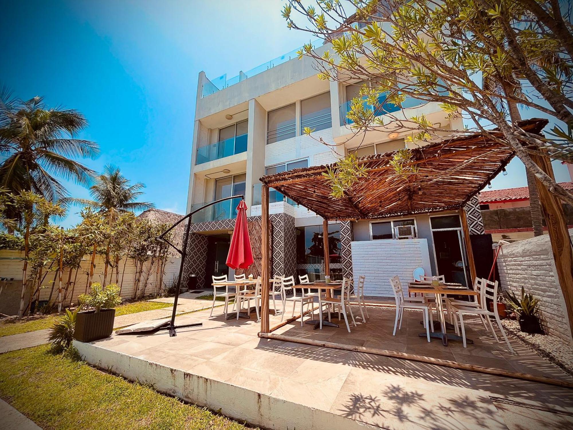 Hotel "Casa Mangata" Puerto Arista Exteriér fotografie